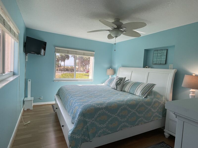 Primary Bedroom, King bed