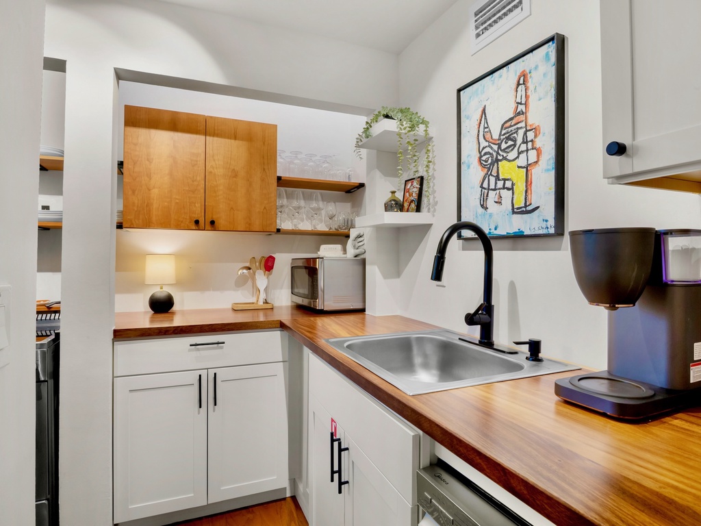 Additional Kitchen