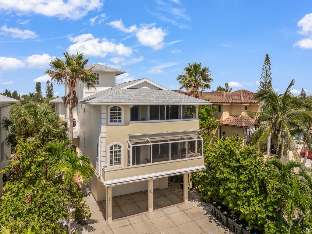 Island Sun by Siesta Key Luxury Rental Properties