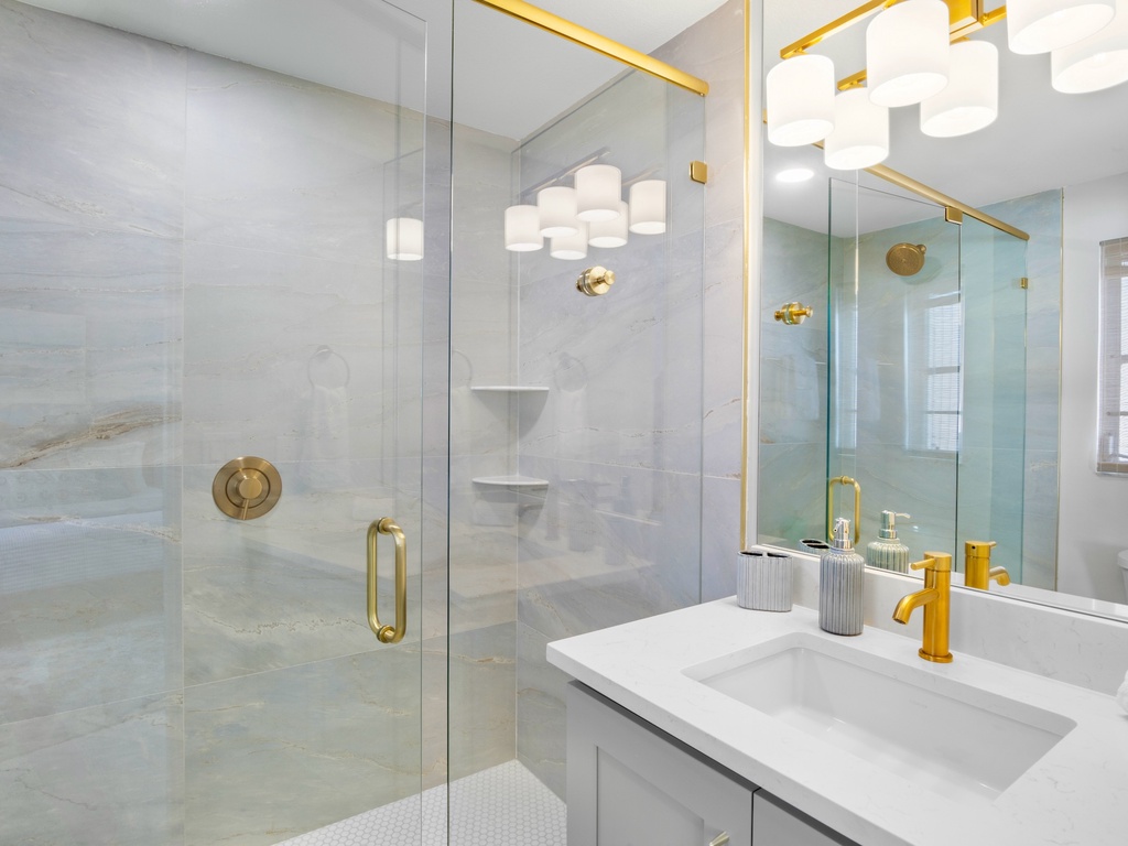 Primary Bathroom, Ensuite
