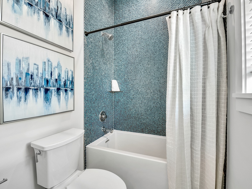 Fourth Ensuite Bathroom