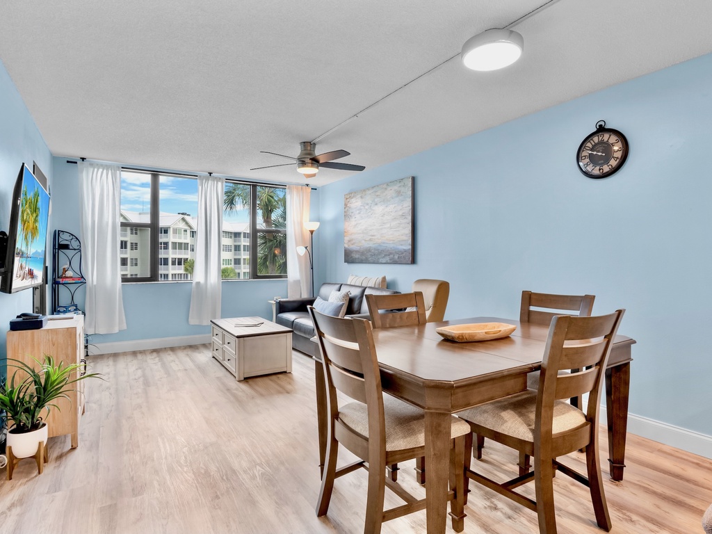 Harbor Towers Unit 312 by Tropical Sands Accommodations