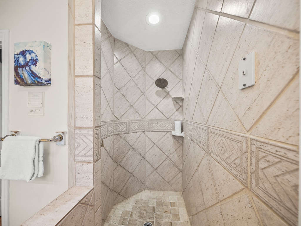 Primary Bedroom (2nd floor), Ensuite Bathroom