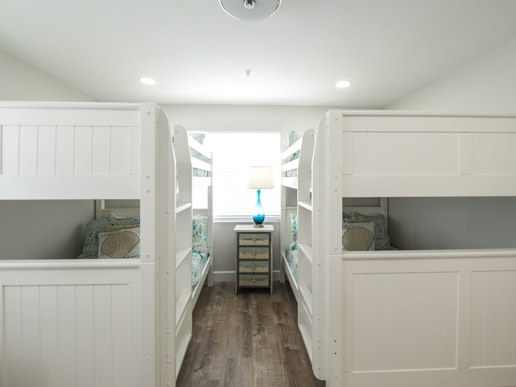 West Unit - Third Bedroom - Two Full Bunks