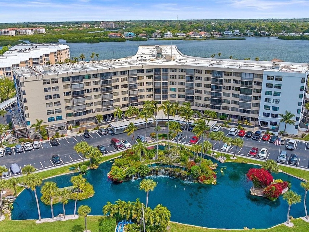 Harbor Towers Unit 603 by Tropical Sands Accommodations