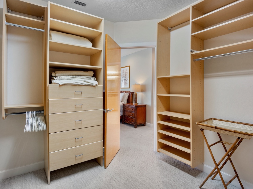 Primary Bedroom, Closet