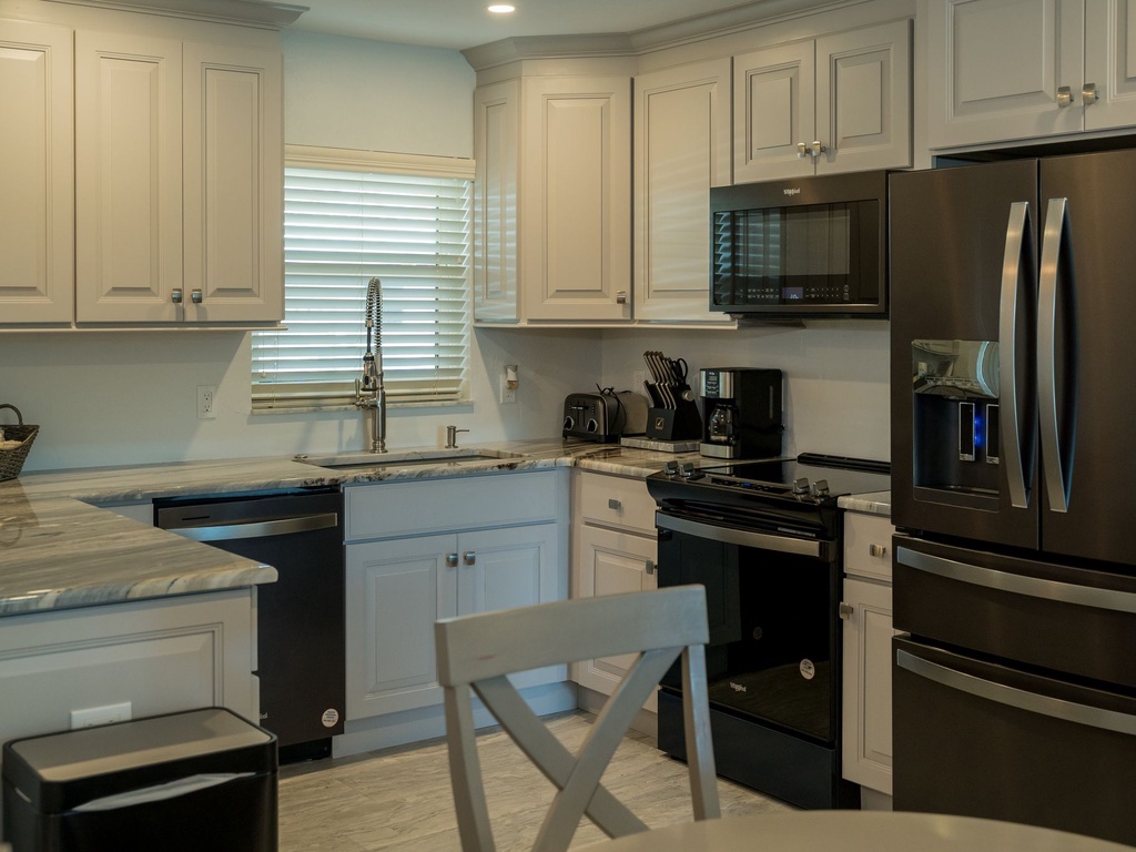 092 kitchen 6