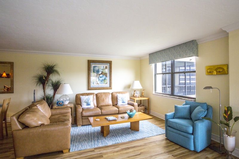 Gulf and Bay Club- D405
