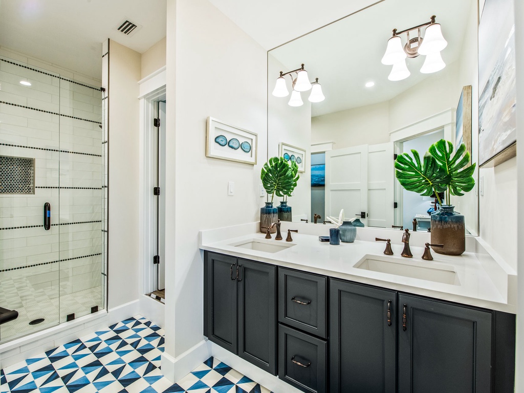 Jack N Jill Bathroom