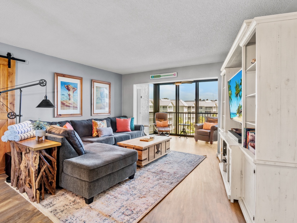Harbor Towers Unit 515 by Tropical Sands Accommodations