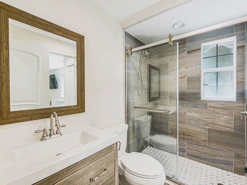 Main Floor Bathroom