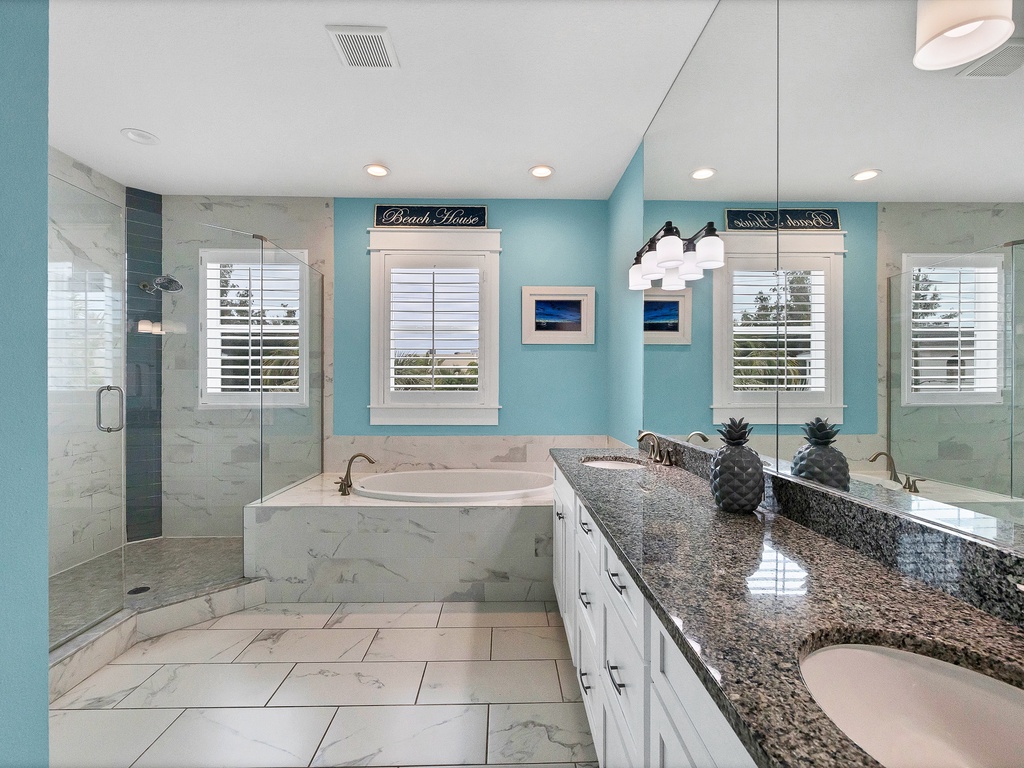 Second Bedroom (2nd floor), Ensuite Bathroom