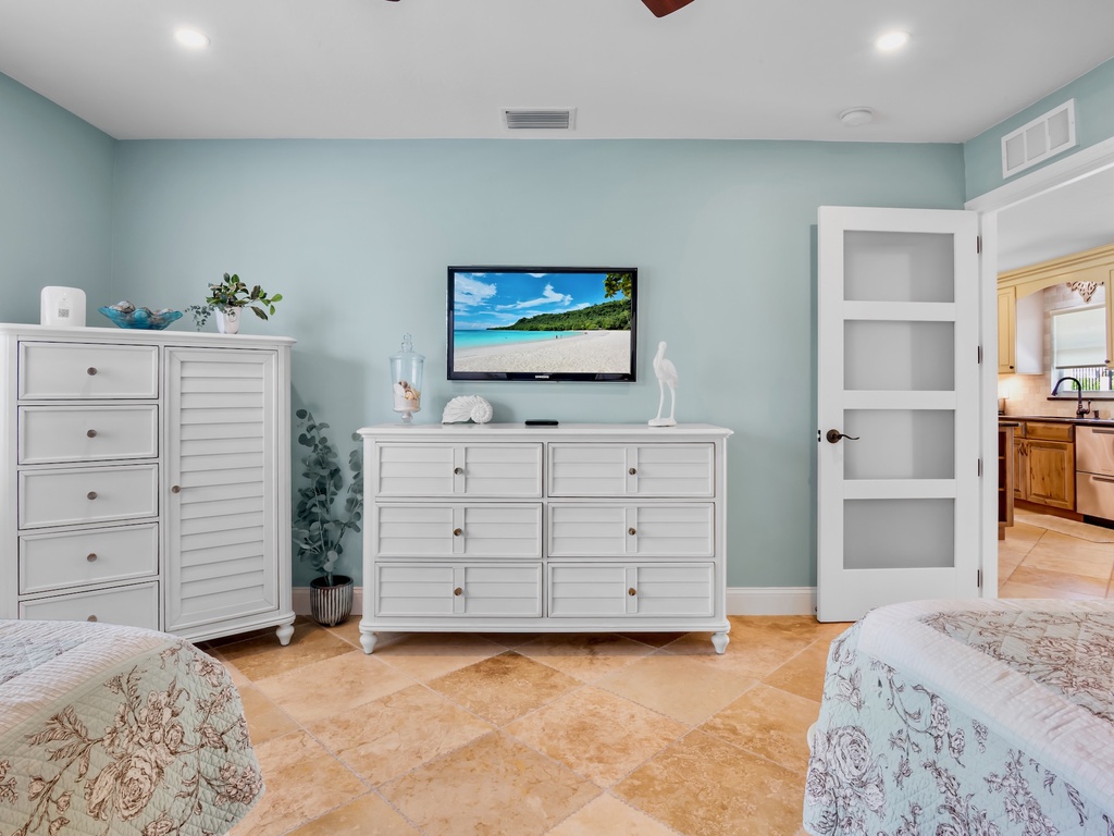 Jamaica Royale 002 by Tropical Sands Accommodations