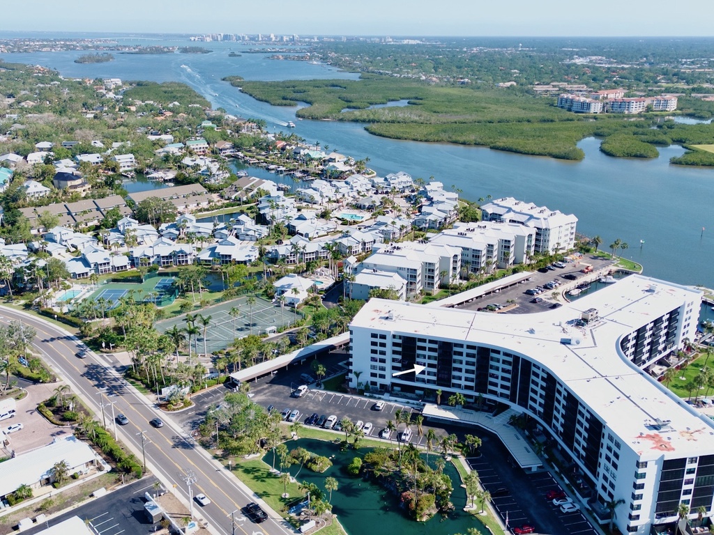 Harbor Towers 420 by Tropical Sands Accommodations
