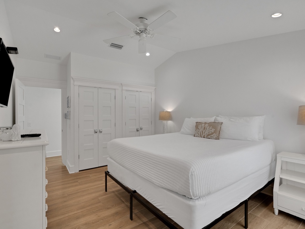 Fourth Bedroom, King