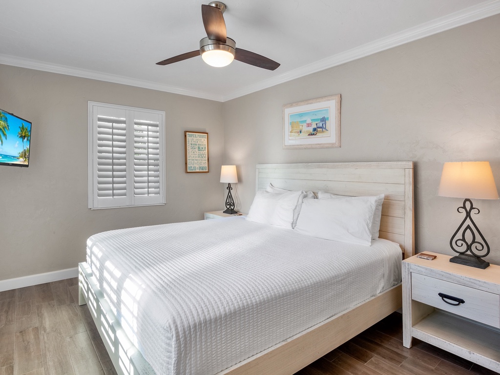 Master Bedroom, King