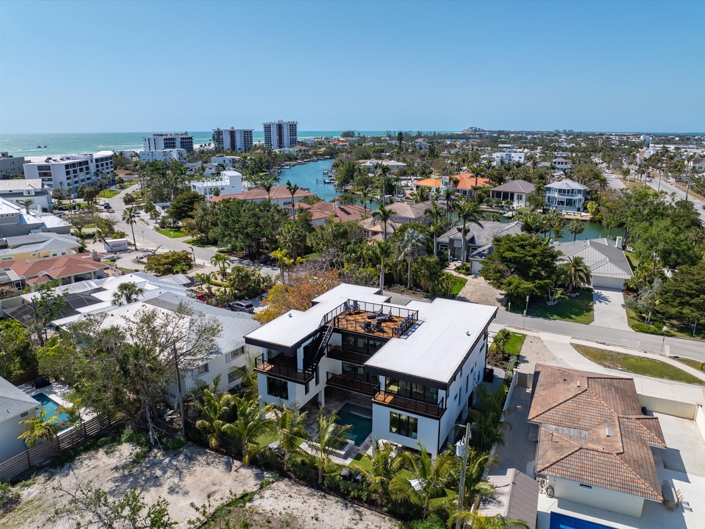 Lido Luxe Estate by Lido Key Vacations