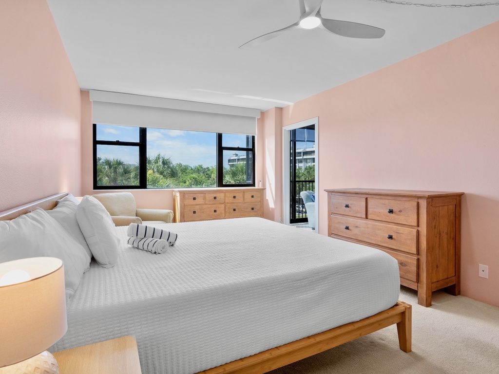Harbor Towers Unit 303 by Tropical Sands Accommodations