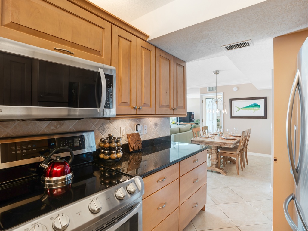 Harbor Towers Unit 330 by Tropical Sands Accommodations