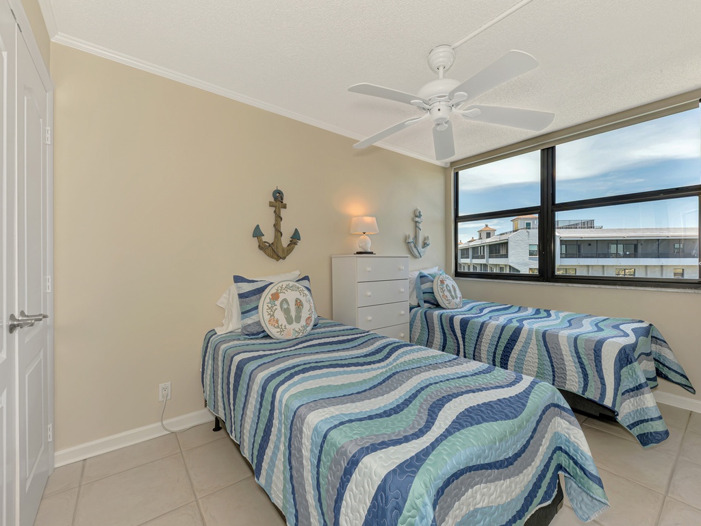 Third Bedroom, Two Twin beds