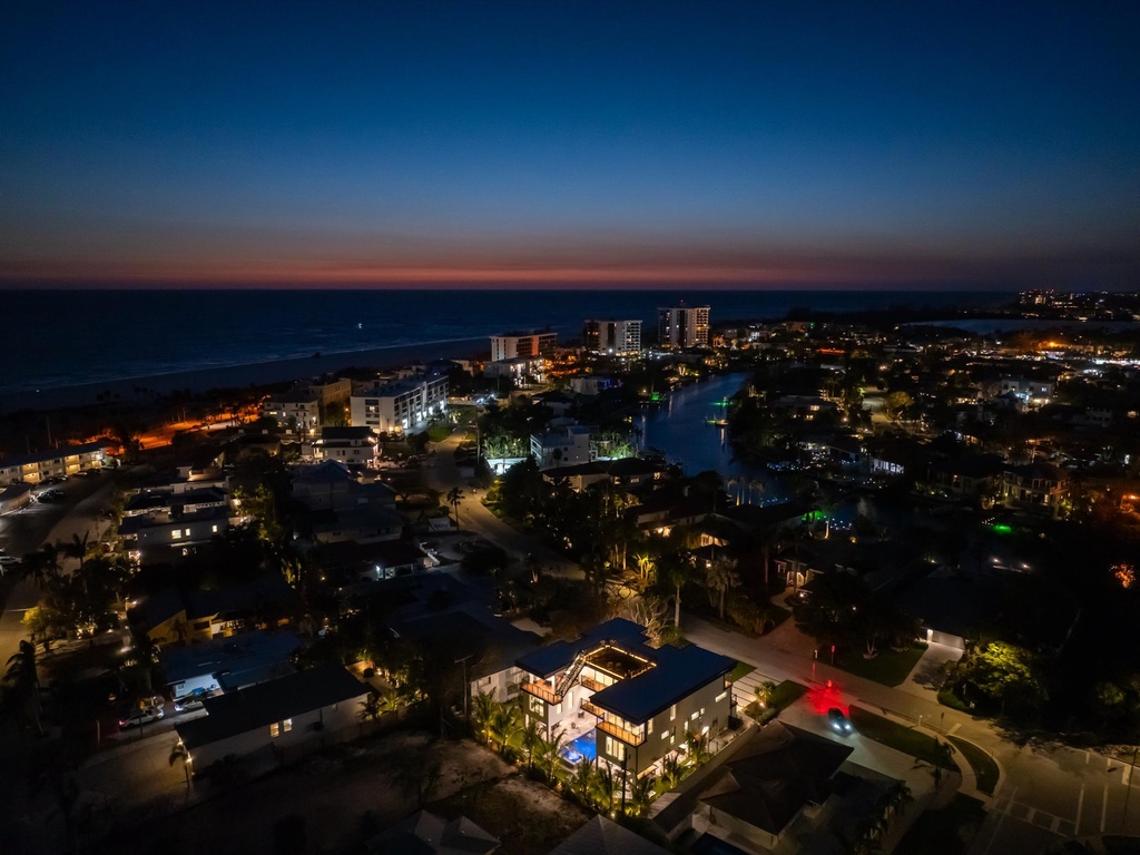Lido Luxe Estate by Lido Key Vacations