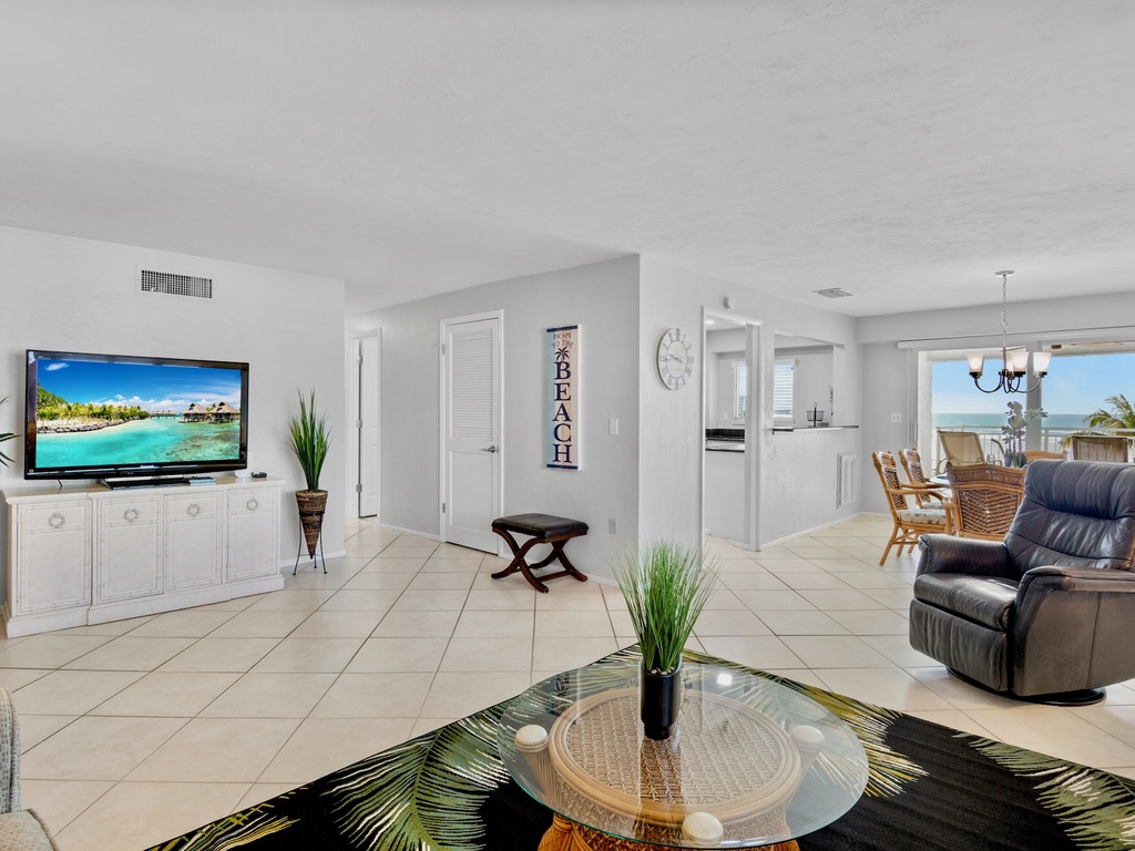 Jamaica Royale 403 by Tropical Sands Accommodations