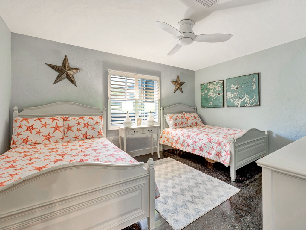 Fourth Bedroom, Two Twin beds