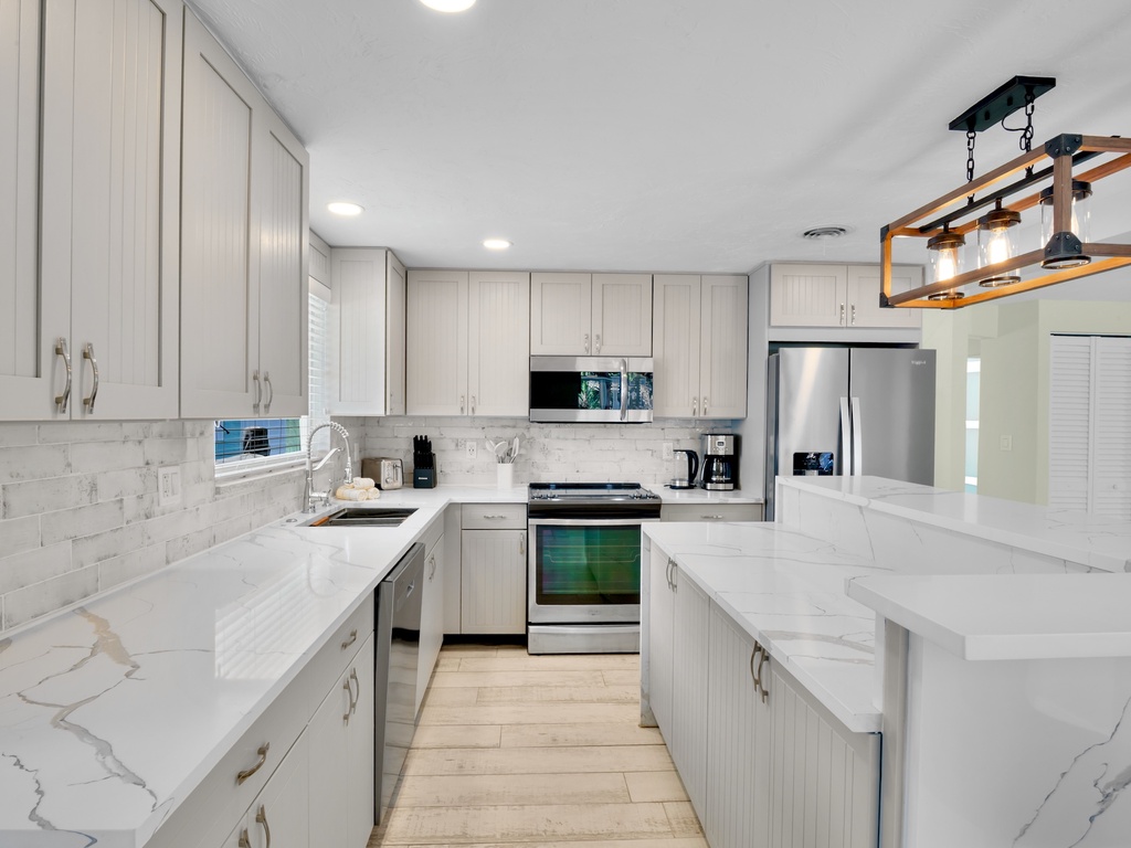 Fully equipped kitchen