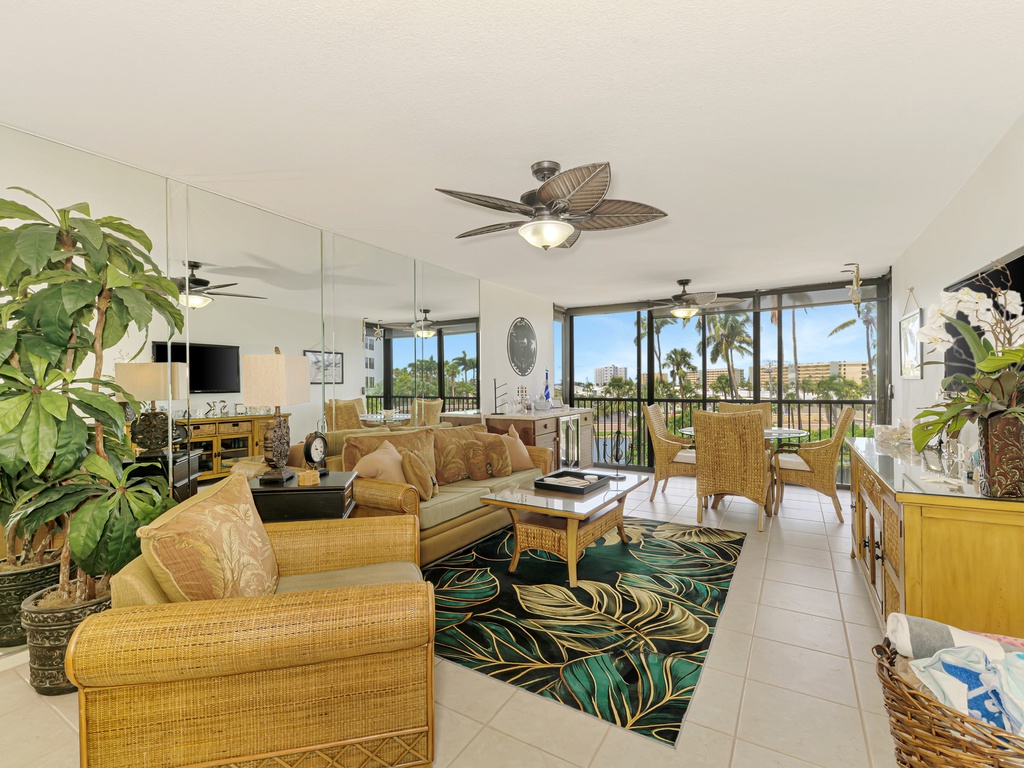 Harbor Towers 326