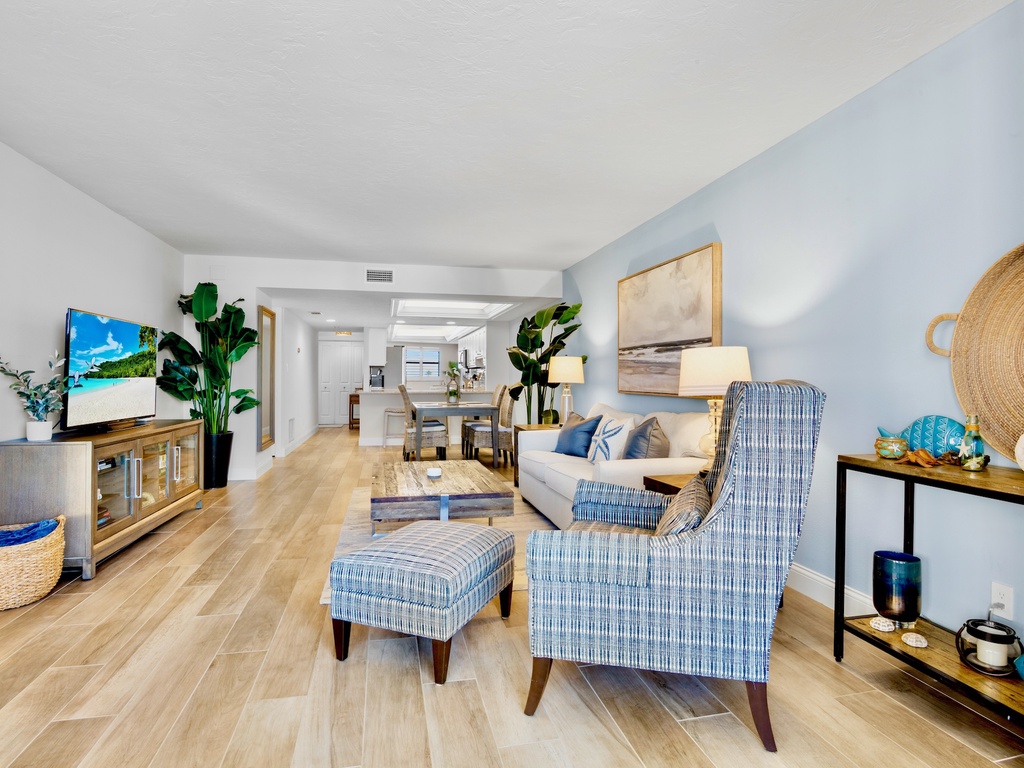 Gulf and Bay Club C607 by Tropical Sands Accommodations