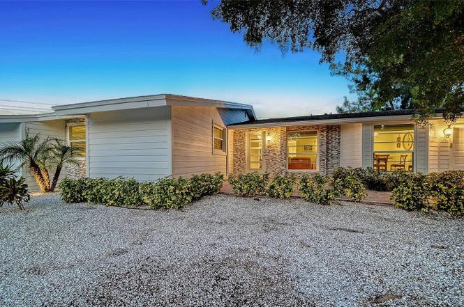 The Coastal Nest by Tropical Sands Accommodations