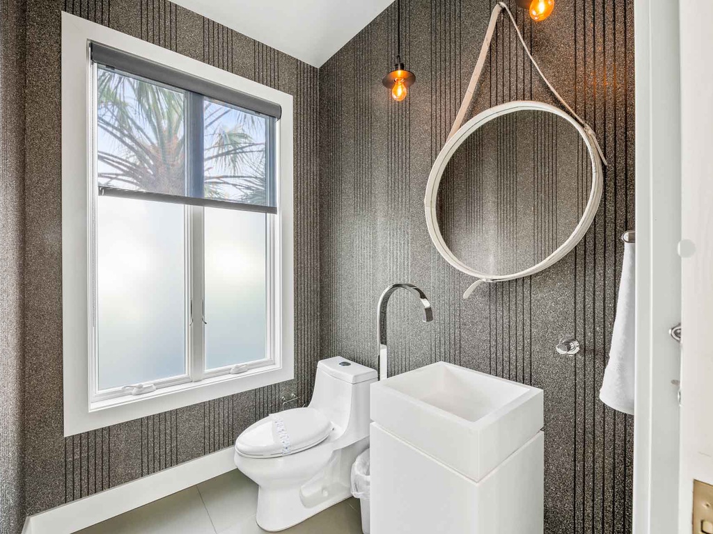 Great Room - Half Bath