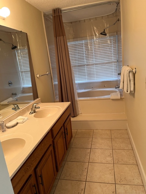 955 Master Bath 1