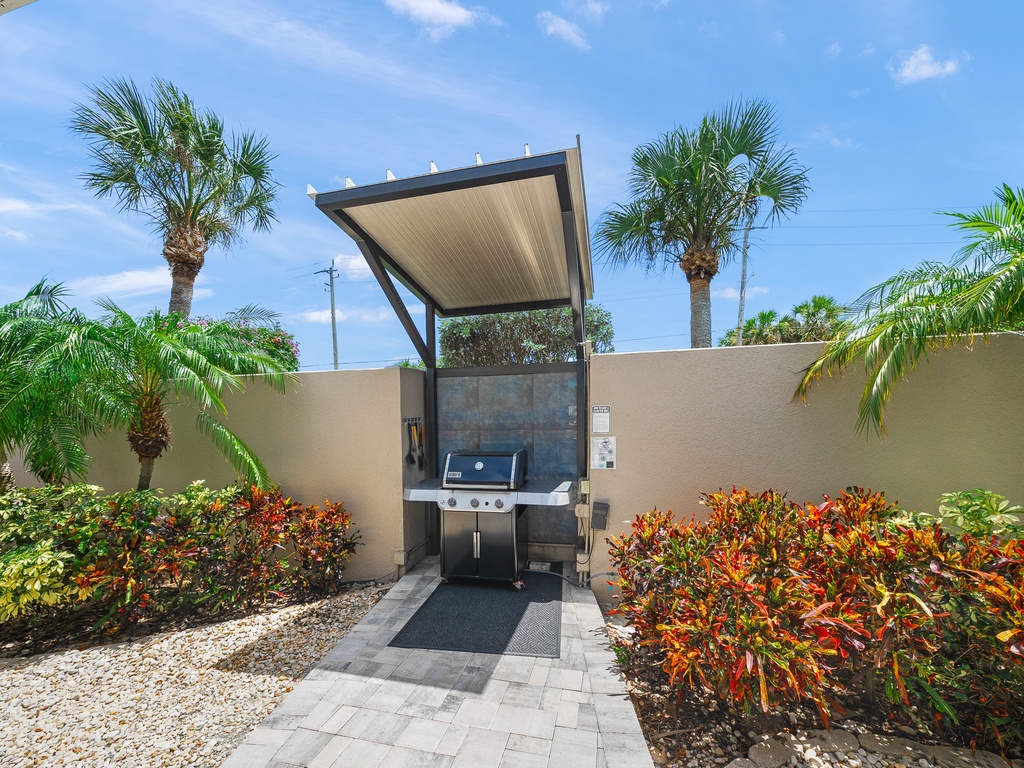 Our House at the Beach, Shared BBQ Area