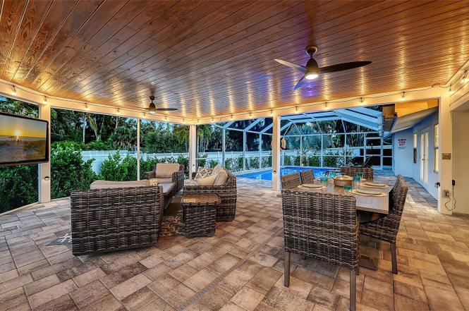 Outdoor Lounge Area