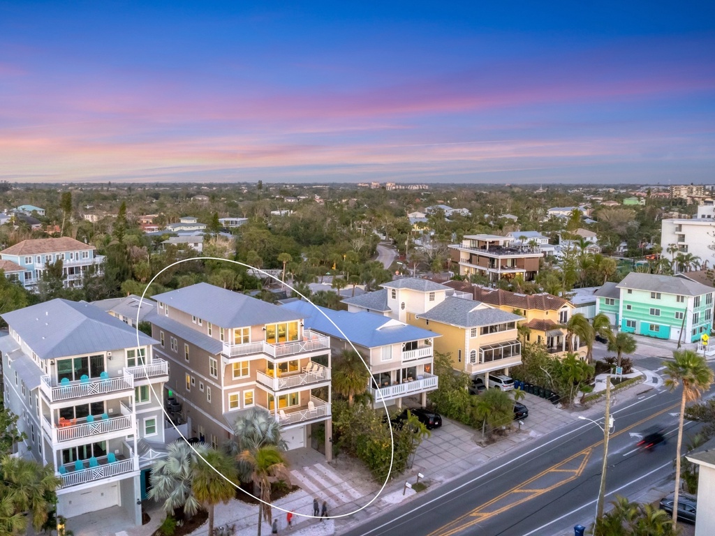 Sunset Gulf by Siesta Key Luxury Rental Properties