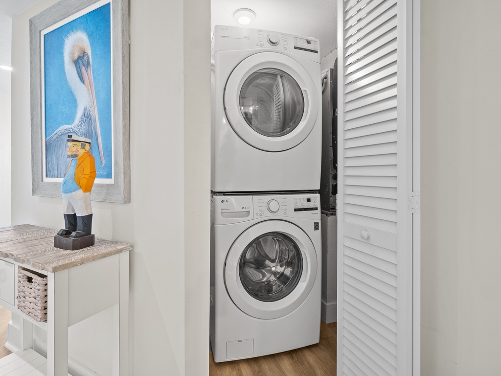 Washer/Dryer Onsite