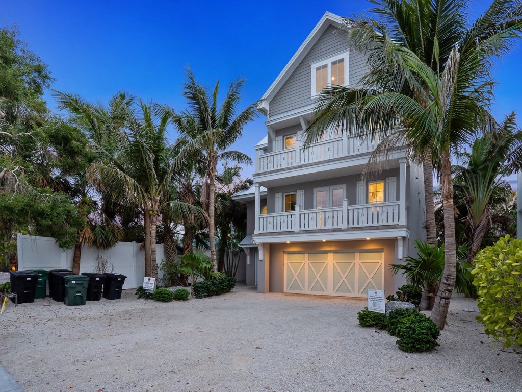 Aloft on Canal by Siesta Key Luxury Rental Properties