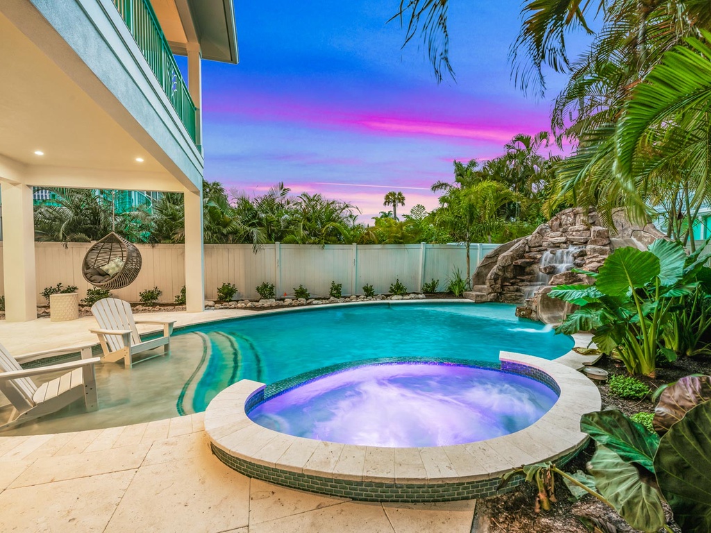 Private Pool and Spa
