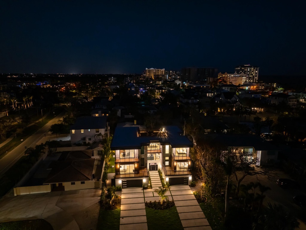 Lido Luxe Estate by Lido Key Vacations