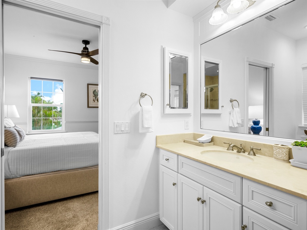 Second Bathroom, Jack and Jill