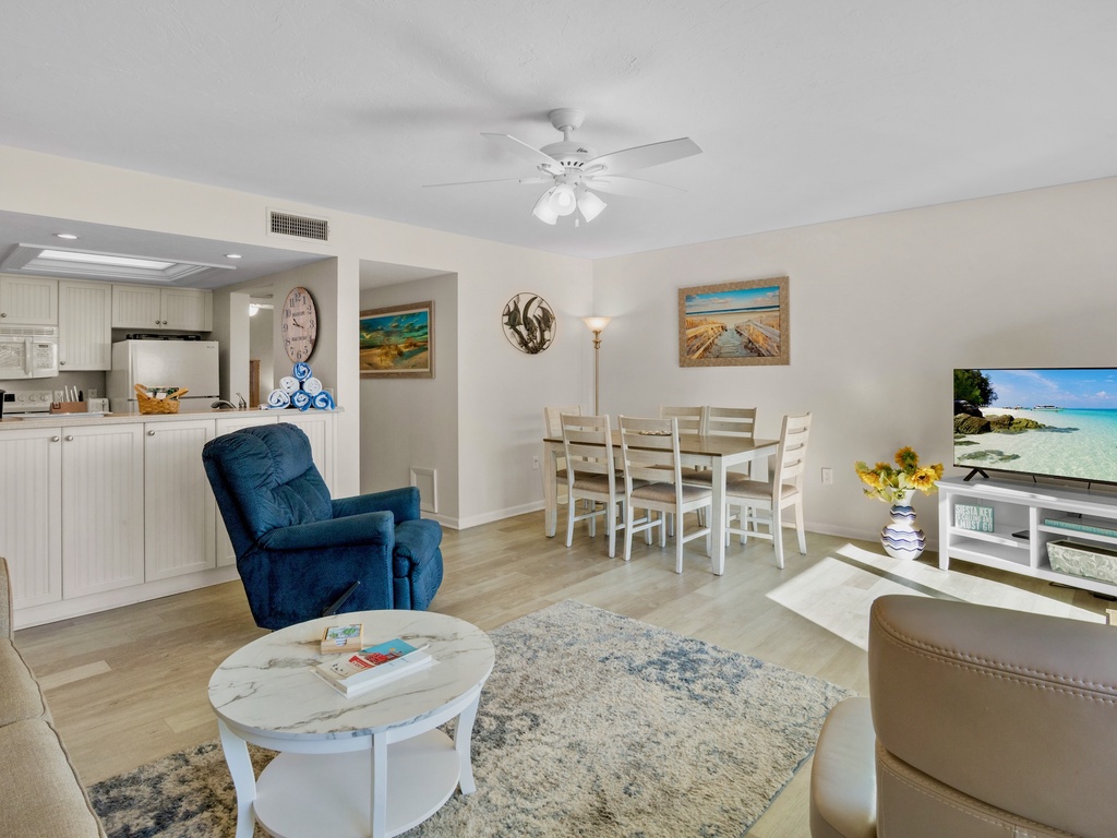 Midnight Cove II Unit 333 by Tropical Sands Accommodations