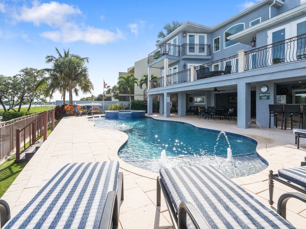 Private Pool and Spa