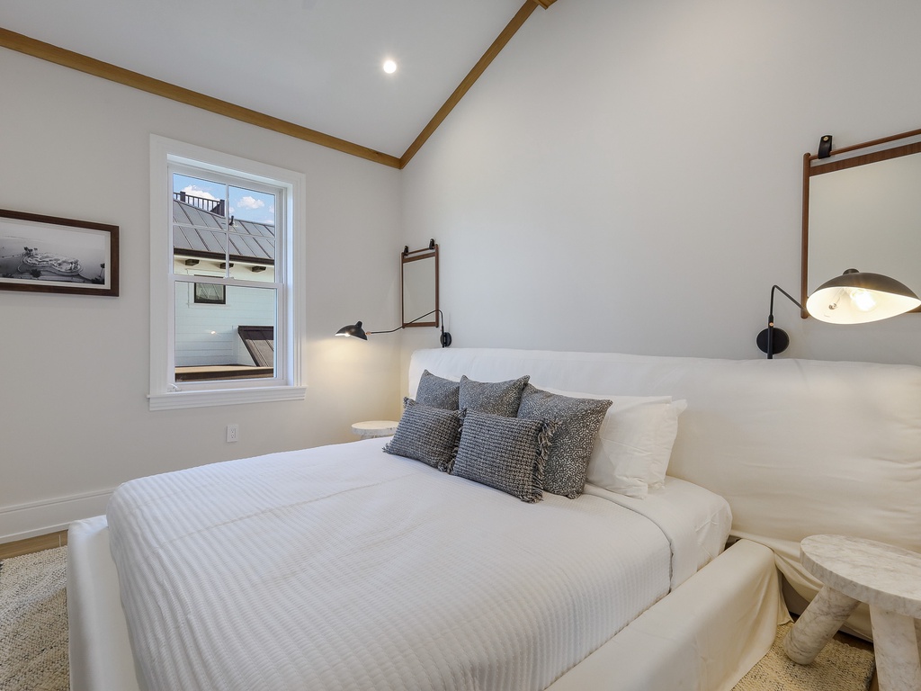 Seventh Bedroom - King