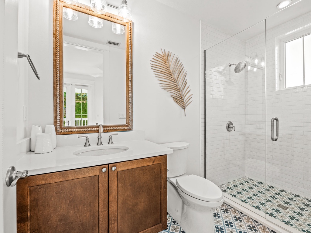 Fifth Bedroom-Ensuite Bathroom