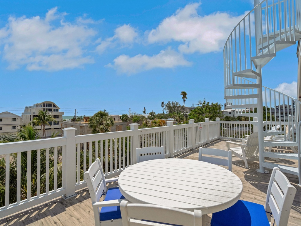 Balcony, Dining Area