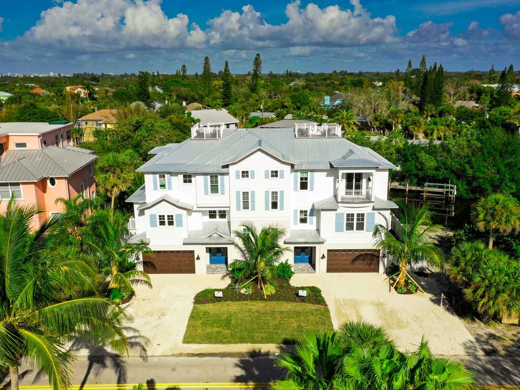 Beautiful above front of home