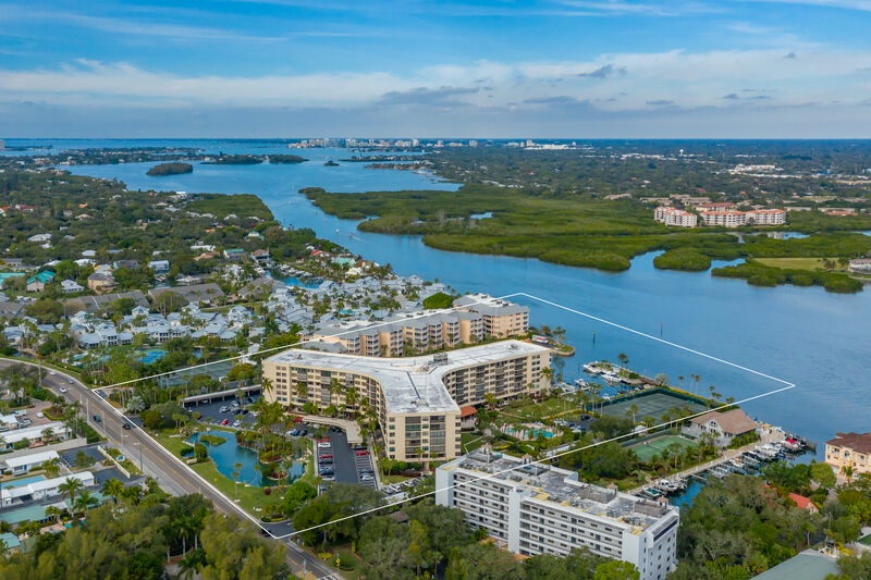 Harbor Towers - By Tropical Sands Accommodations
