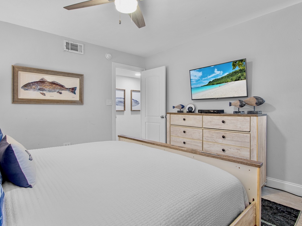 Second Bedroom, King