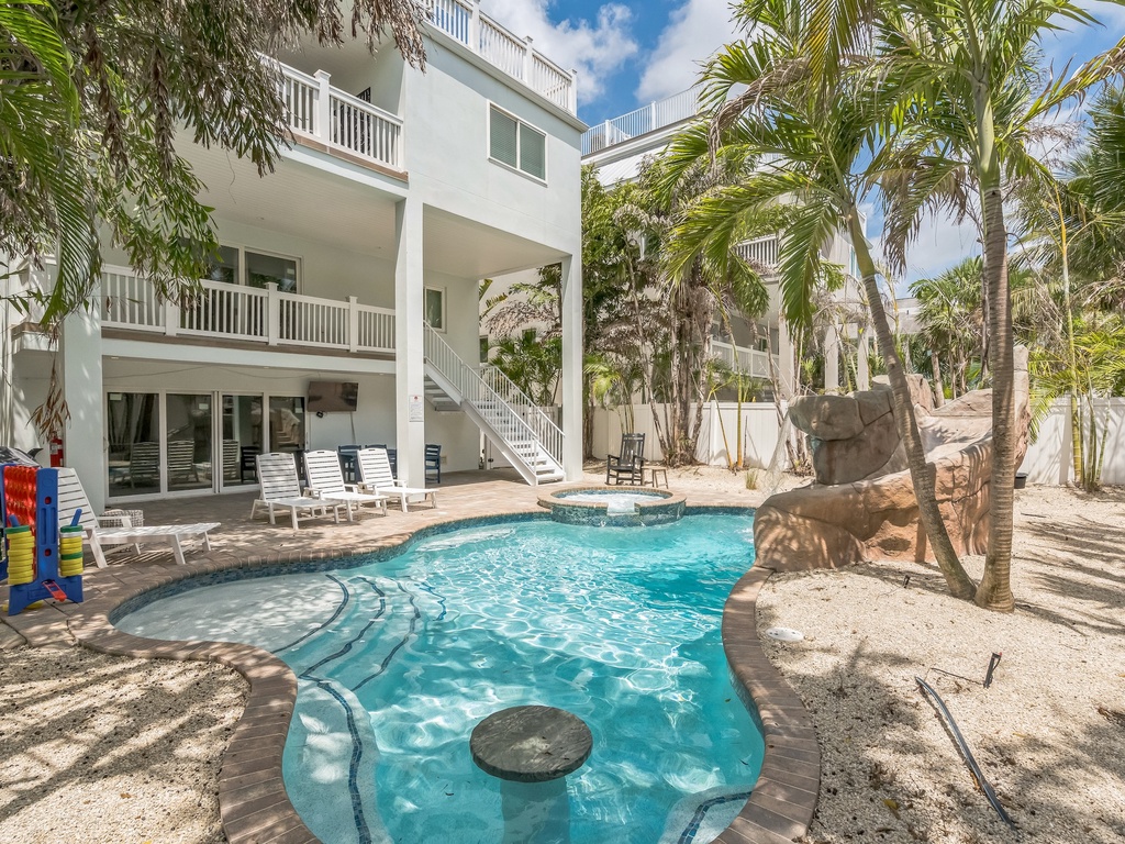 Swim Up Bar